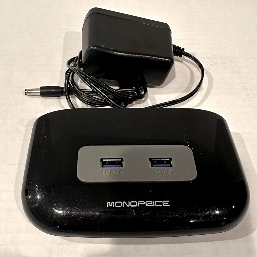 Monoprice 7-Port USB 3.0‎ Combo HUB Computer Cable Adaptor
